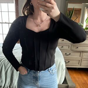 Black Coset Ribbed Long Sleeve!